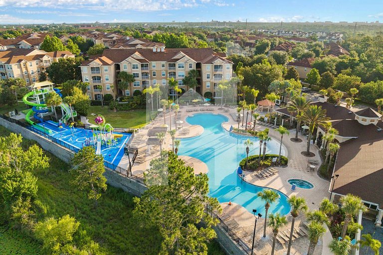 7670 - Casa 3Q/3B com Piscina Privativa | Perto da Disney