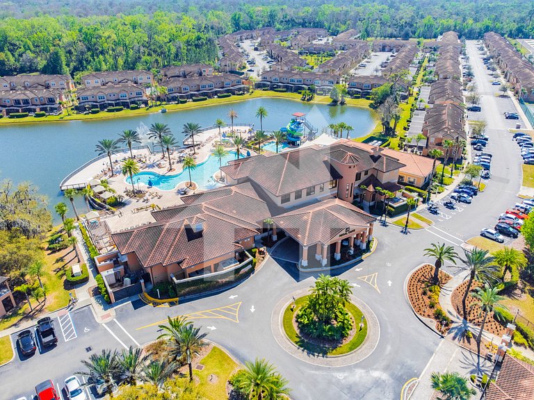 Townhouse 2Hab Regal Oaks con Jacuzzi