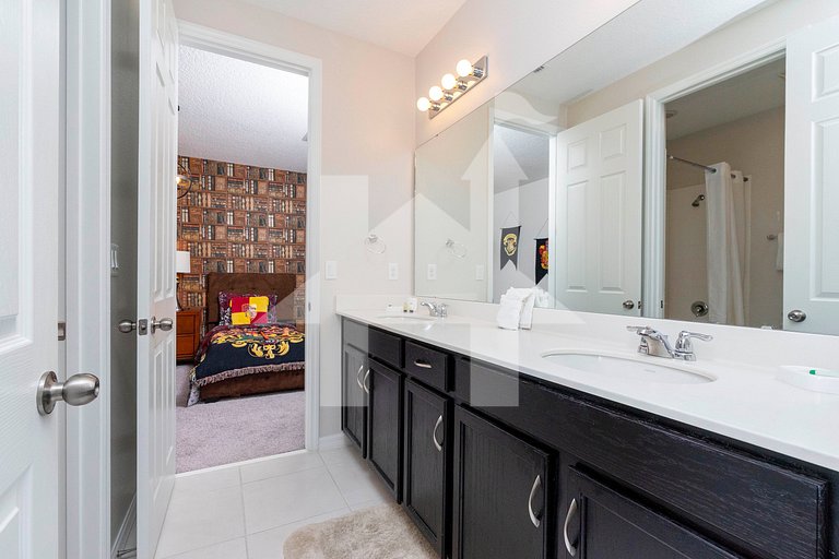 7BR Villa w/ Private Pool at Solara Resort