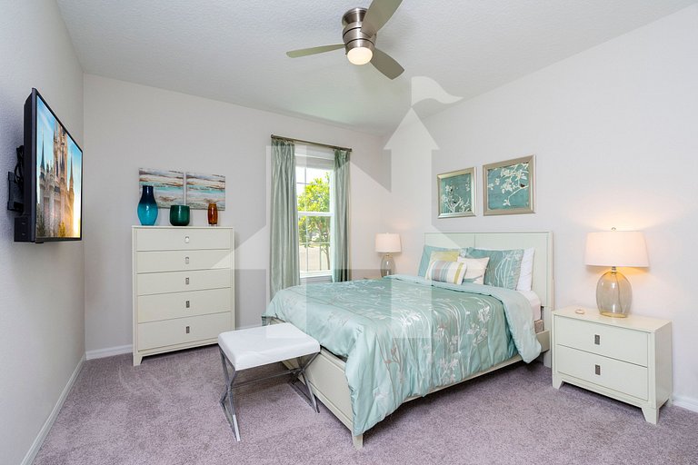 7BR Villa w/ Private Pool at Solara Resort