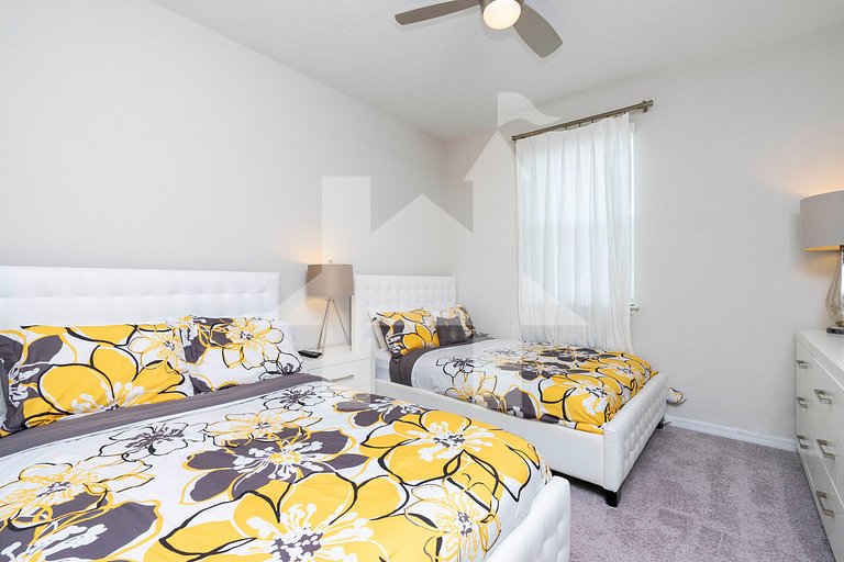 7BR Villa w/ Private Pool at Solara Resort