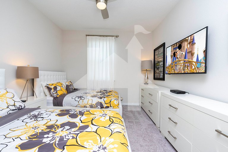 7BR Villa w/ Private Pool at Solara Resort