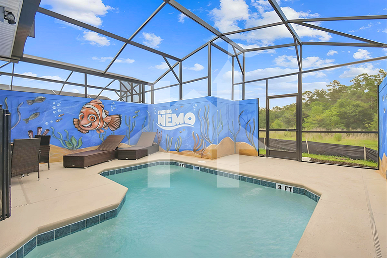 5BR/4BA Luxury Home *Resort Access*