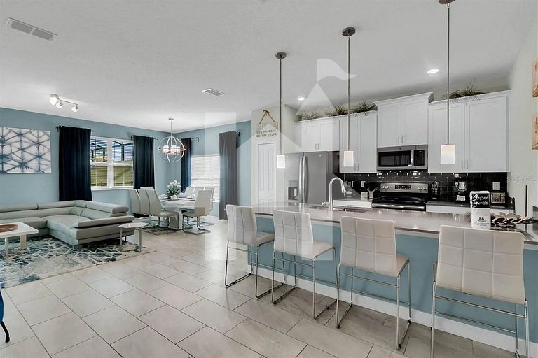 Vacation Home Near Disney, 5 bedrooms