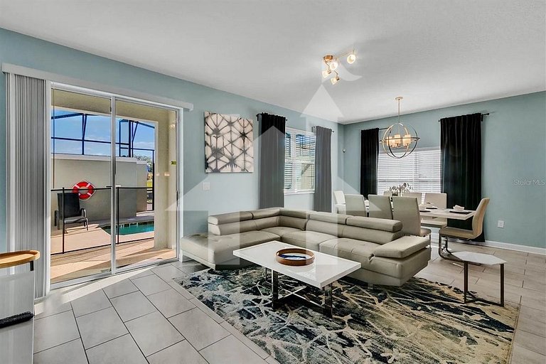 4838 - 5Q/4B Storey Lake * c/ Piscina *