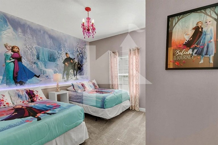 Vacation Home Near Disney, 5 bedrooms