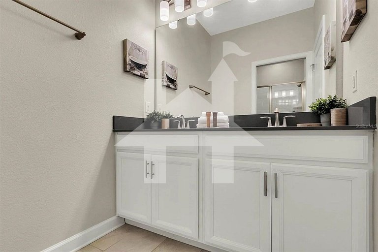 Vacation Home Near Disney, 5 bedrooms