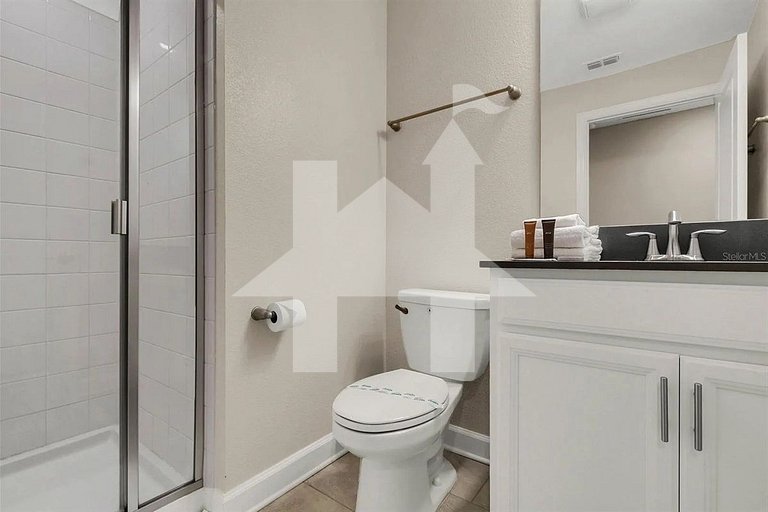 Vacation Home Near Disney, 5 bedrooms