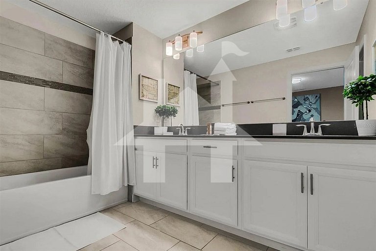 4838 - 5Q/4B Storey Lake * c/ Piscina *