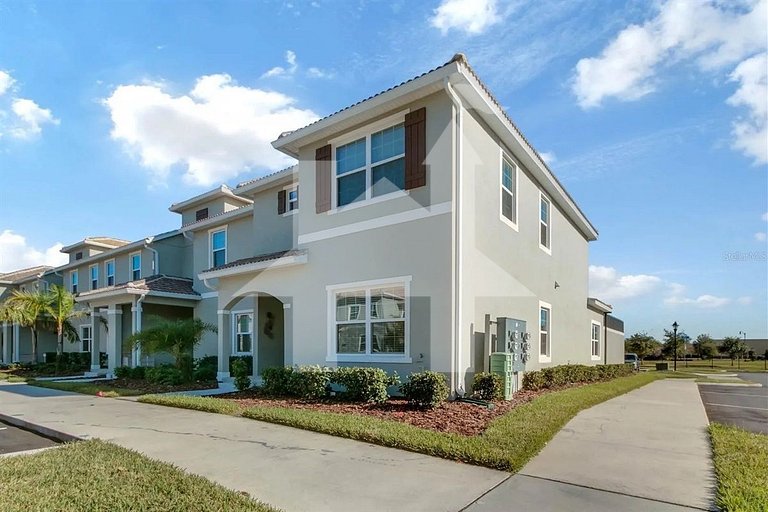 Vacation Home Near Disney, 5 bedrooms
