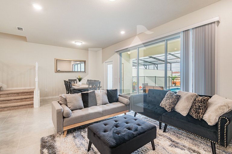 Vacation Home Near Disney, 5 bedrooms
