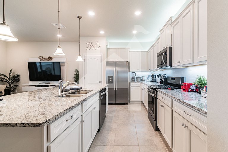Vacation Home Near Disney, 5 bedrooms