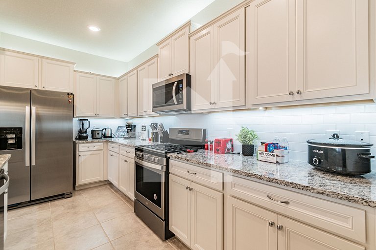 Vacation Home Near Disney, 5 bedrooms