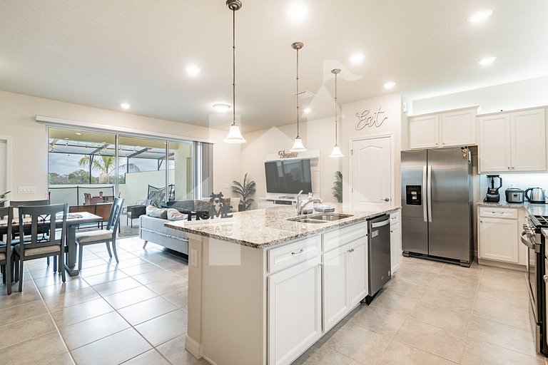 Vacation Home Near Disney, 5 bedrooms