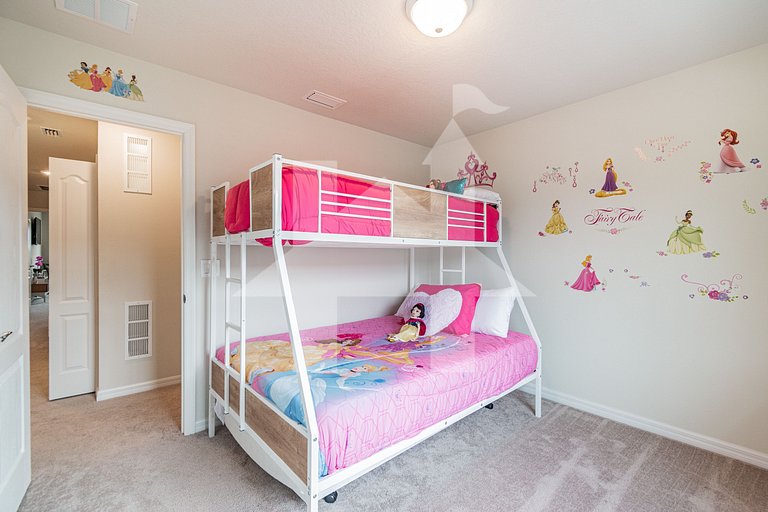 Vacation Home Near Disney, 5 bedrooms