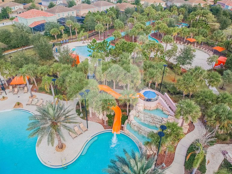 7424- 5B/4.5B Pool and Resort