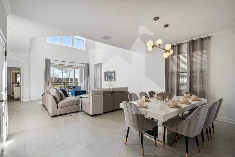 Vacation Home Near Disney, 5 bedrooms