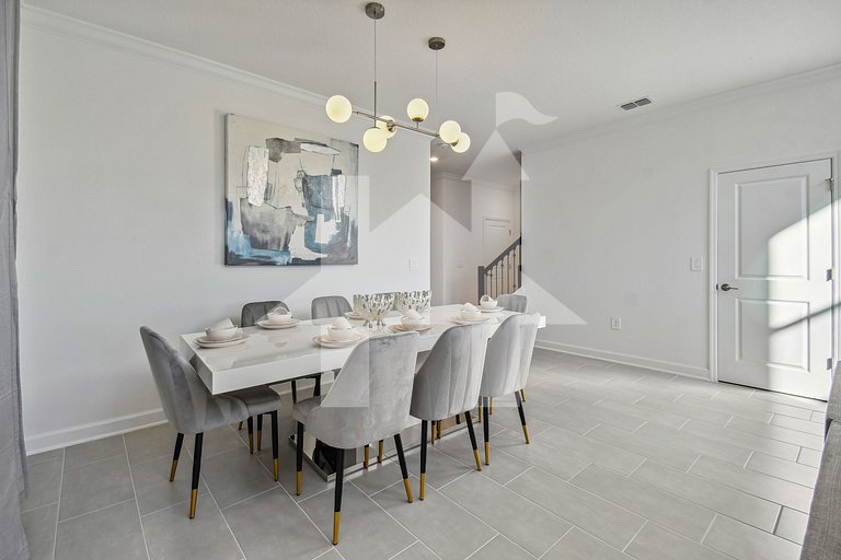 Vacation Home Near Disney, 5 bedrooms