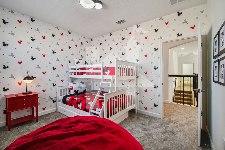 Vacation Home Near Disney, 5 bedrooms