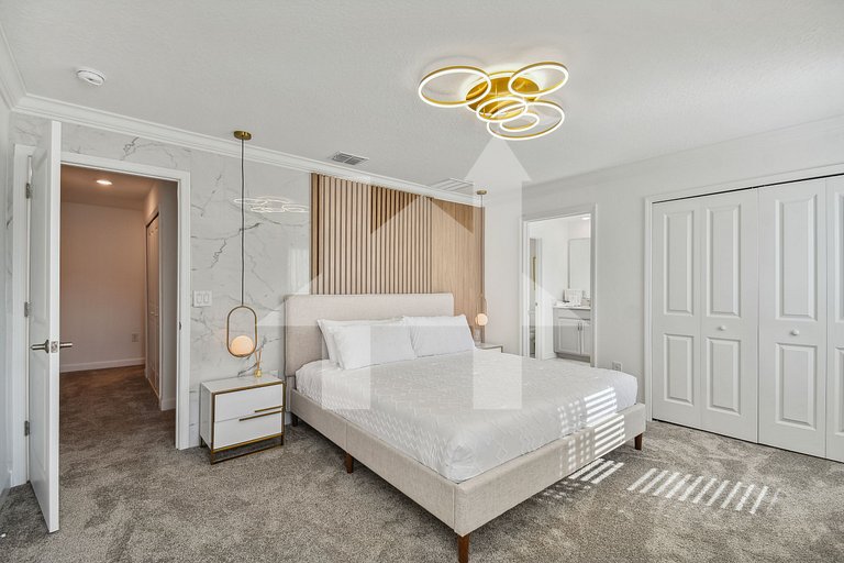 Vacation Home Near Disney, 4 bedrooms