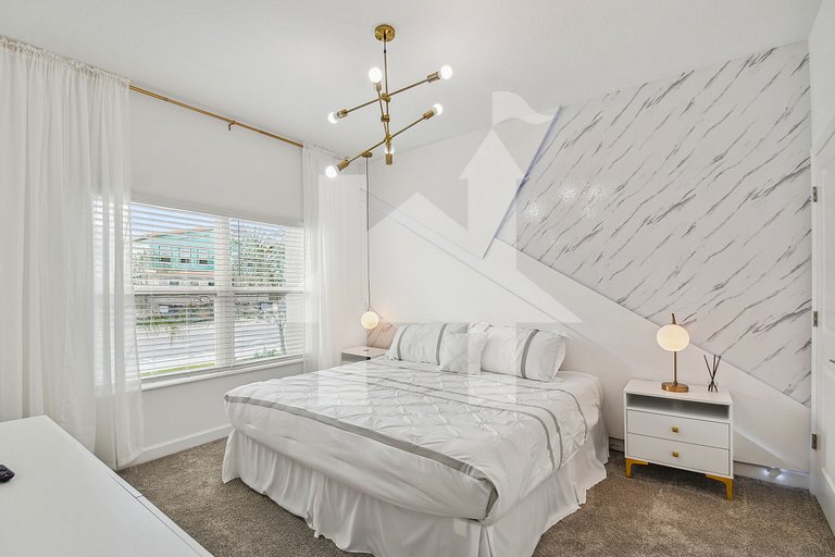 Vacation Home Near Disney, 4 bedrooms