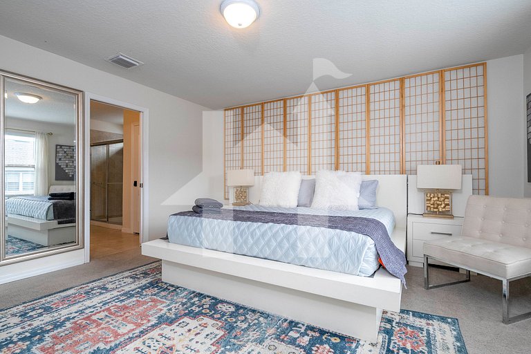 Vacation Home Near Disney, 5 bedrooms