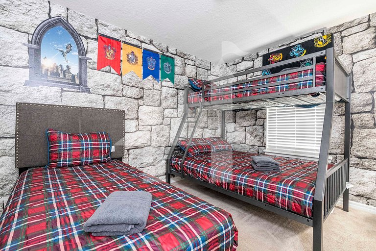 Vacation Home Near Disney, 5 bedrooms
