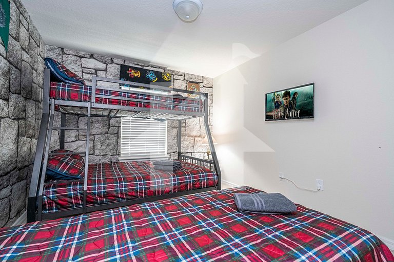 Vacation Home Near Disney, 5 bedrooms