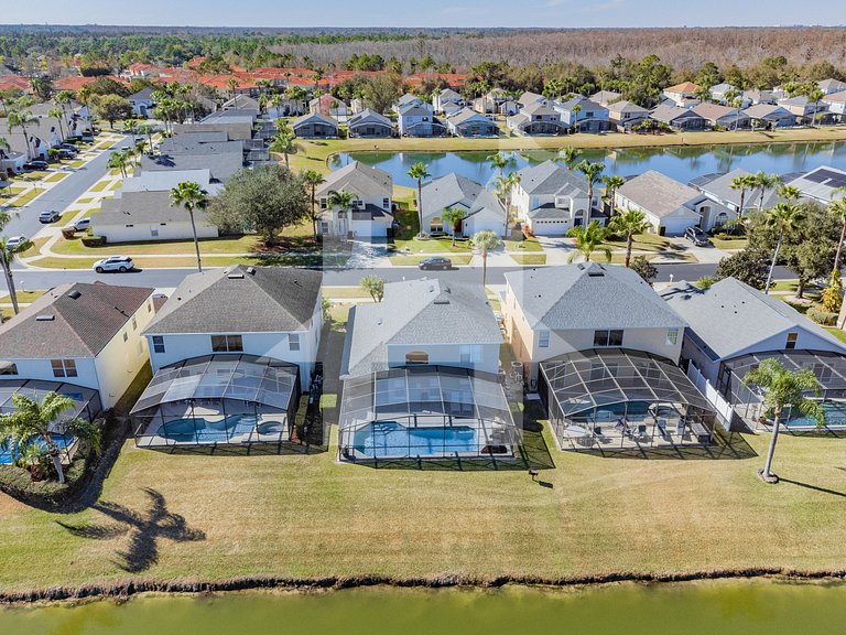 Vacation Home Near Disney, 5 bedrooms