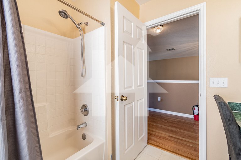 Vacation Home Near Disney, 5 bedrooms