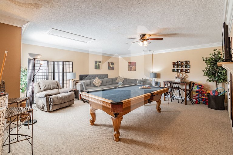 Vacation Home Near Disney, 5 bedrooms