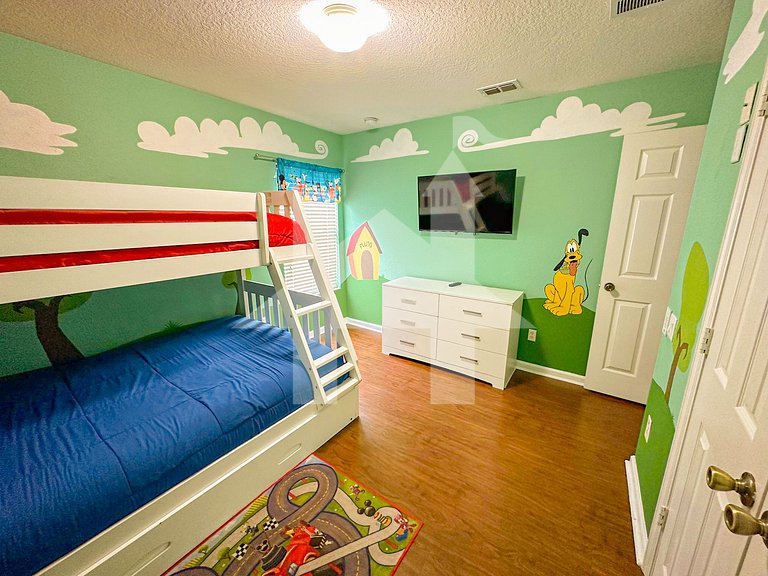 Casa Épica de 6 Quartos | Quarto dos Vingadores + Piscina