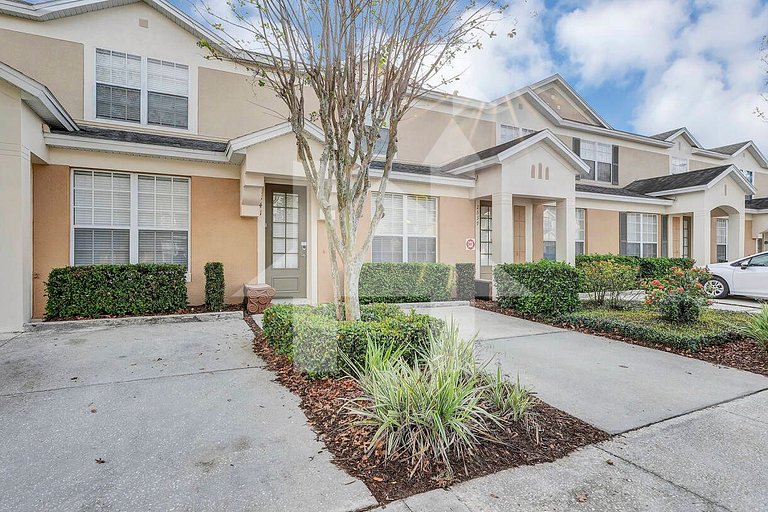 3BD/3BA Townhome | Near Disney & Private Pool
