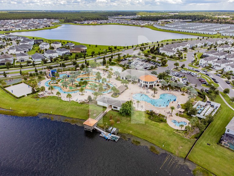 Townhouse 4Hab Storey Lake con Piscina