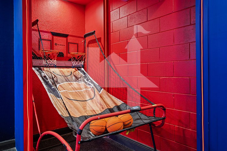 6Q/4B | Piscina Privativa | Sala de Jogos Avengers