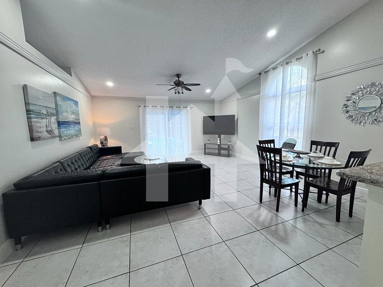 Private Pool Villa, 10 Mins to Disney&Attractions!