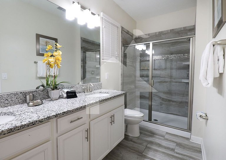 5B/5B Luxurious Home | Storey Lake Resort