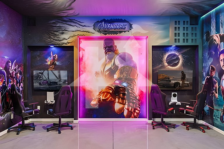 Vacation Home Near Disney, 9 bedrooms