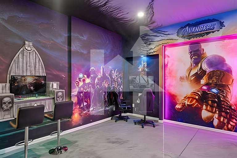 Vacation Home Near Disney, 9 bedrooms