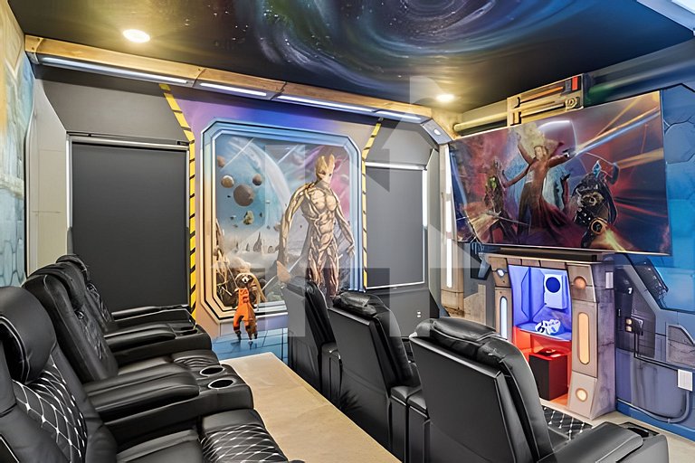 Vacation Home Near Disney, 9 bedrooms