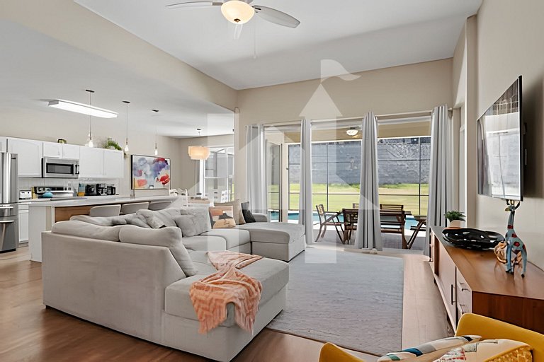 2650 - Luxurious 4BR/4BA Villa | Private Pool & Game Room
