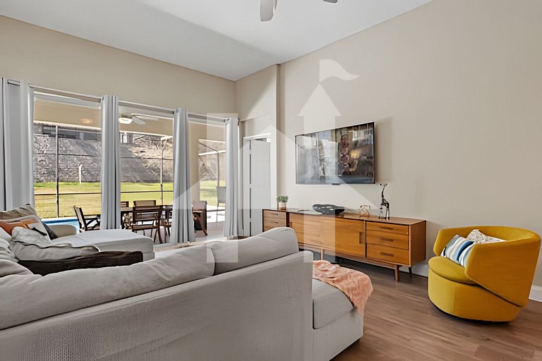 2650 - Luxurious 4BR/4BA Villa | Private Pool & Game Room
