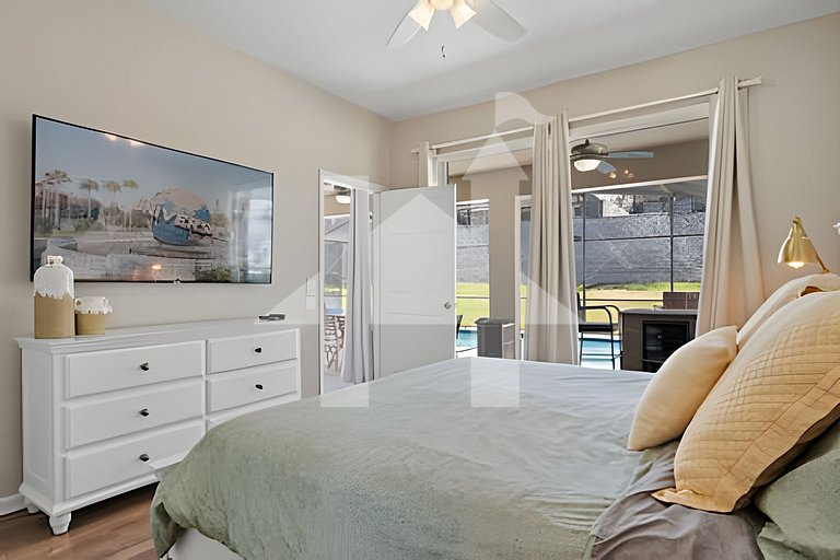 2650 - Luxurious 4BR/4BA Villa | Private Pool & Game Room