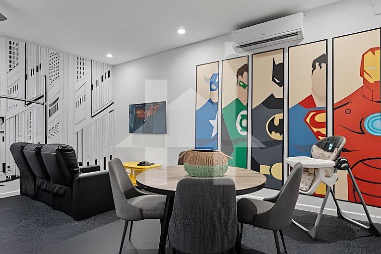 Casa Luxo 4Q c/ Piscina e Game Room Avengers