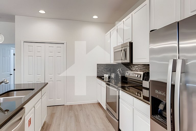 Vacation Home Near Disney, 4 bedrooms