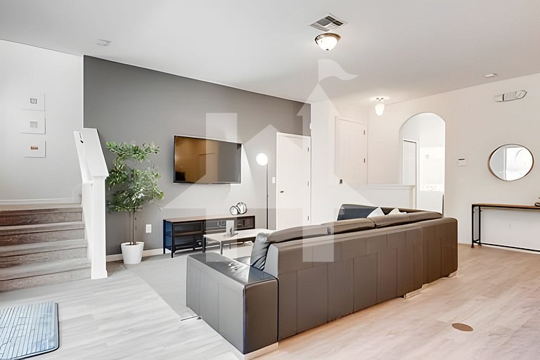 Vacation Home Near Disney, 4 bedrooms