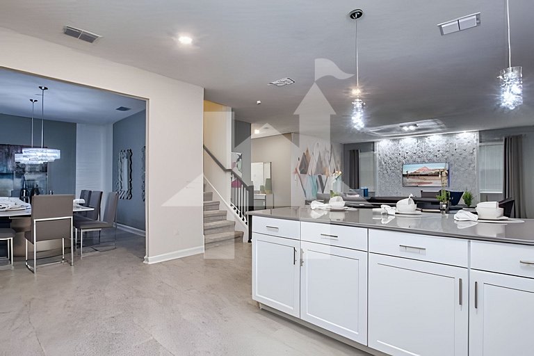 Casa 7Q perto da Disney com Piscina e Games