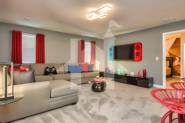 Casa 7Q perto da Disney com Piscina e Games