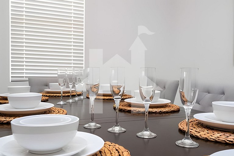 Vacation Home Near Disney, 4 bedrooms