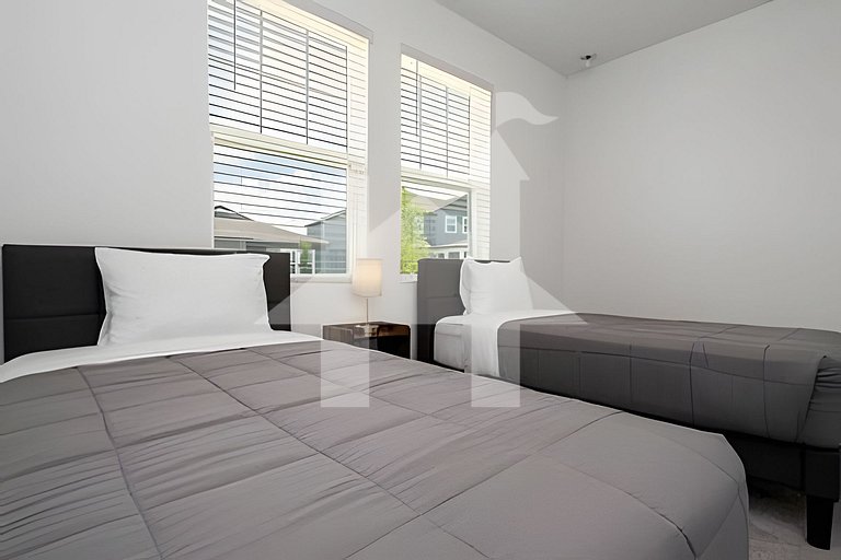 Vacation Home Near Disney, 4 bedrooms